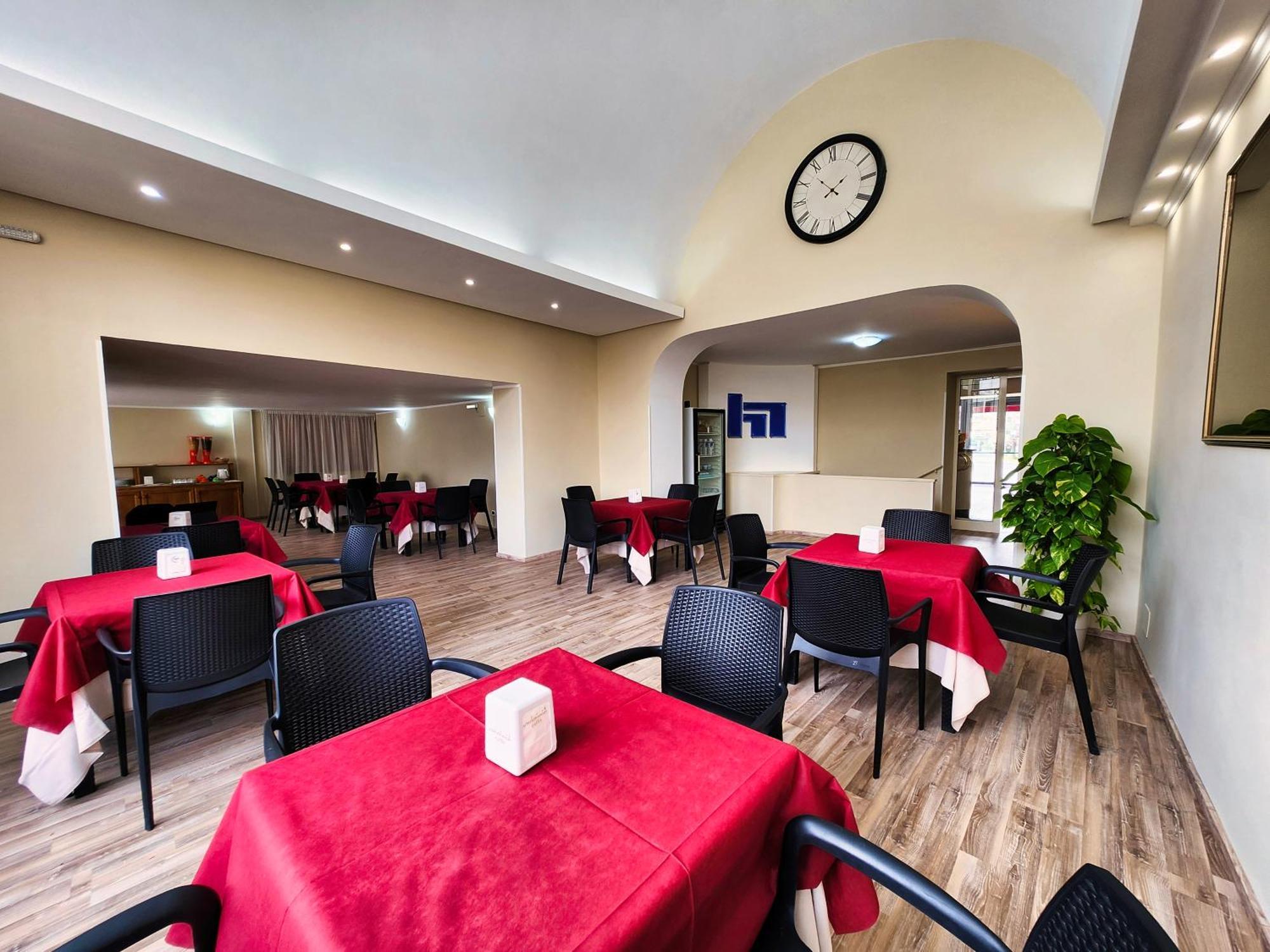 Hotel Nazionale Bolsena Exterior photo